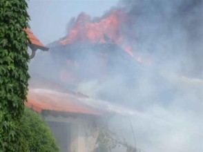 Einsatzfoto 2006_0714_Brand_Sebastiansring_2.jpg